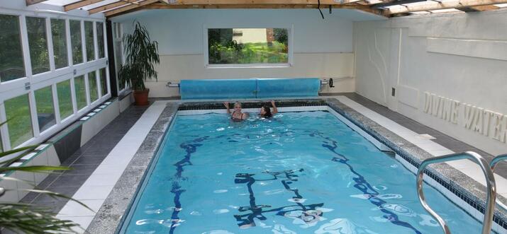 10 Handpicked Villas With Pool In England, UK