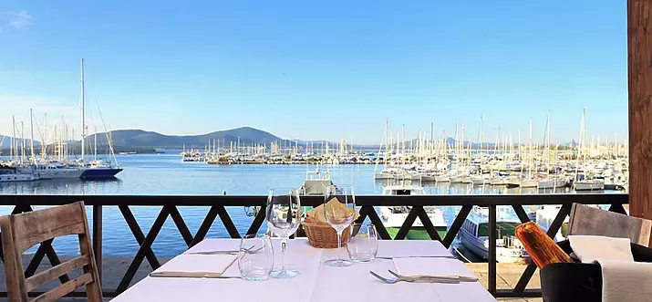 10 Handpicked Beach Houses In Italy