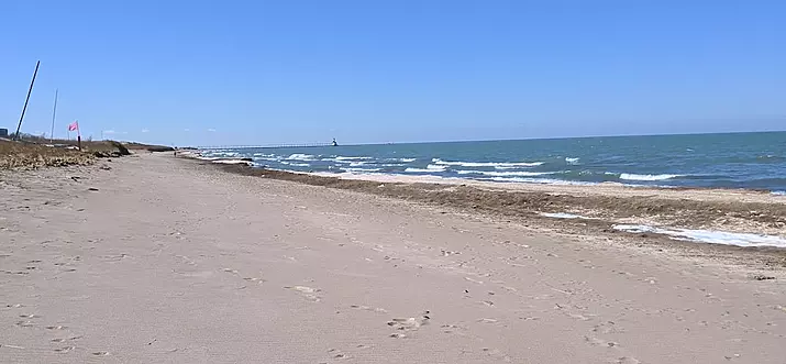 10 Handpicked Beachfront Rentals In Indiana, USA