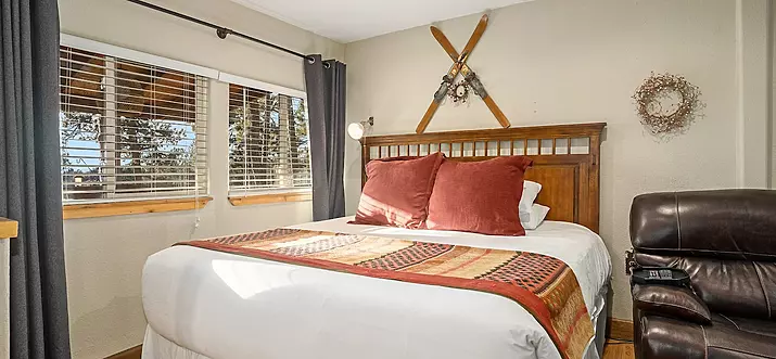 7 Best Airbnb Cabins In Colorado Springs, Colorado