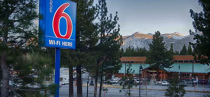 8 Best Pet-Friendly Hotels Near Yosemite National Park, USA