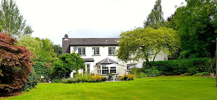 Top 6 Airbnb Vacation Rentals In Antrim, UK