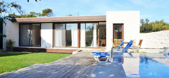 villa with private pool in algarve