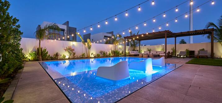 villa with private pool in uae