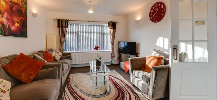 8 Best Airbnb Vacation Rentals In Wigan, UK