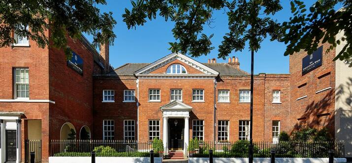 hotels in windsor