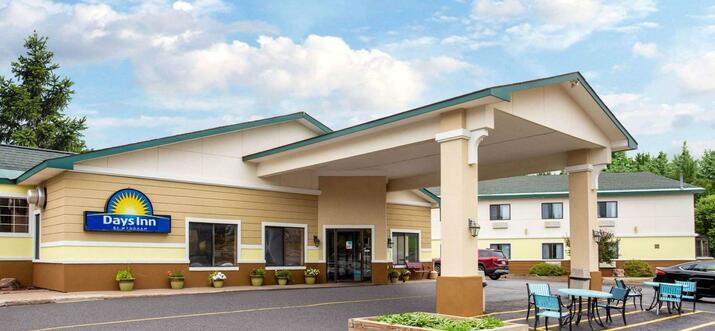 Top 10 Family Resorts In Upper Peninsula of Michigan, Michigan