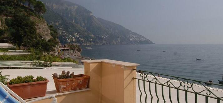hotel with private beach italy