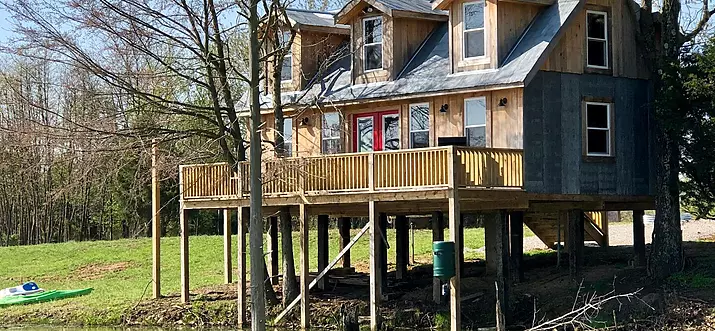 12 Best Fishing Lodges In Illinois, USA