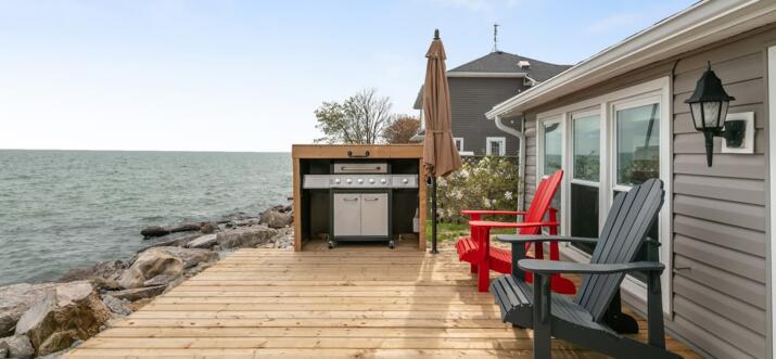airbnb monthly rentals ontario