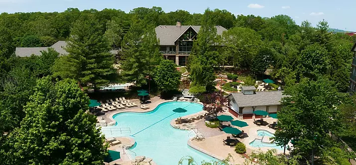 Top 10 Romantic Weekend Getaways In Branson, Missouri