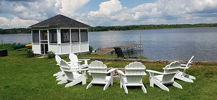 Top 10 Airbnb Vacation Rentals In Calabogie, Canada