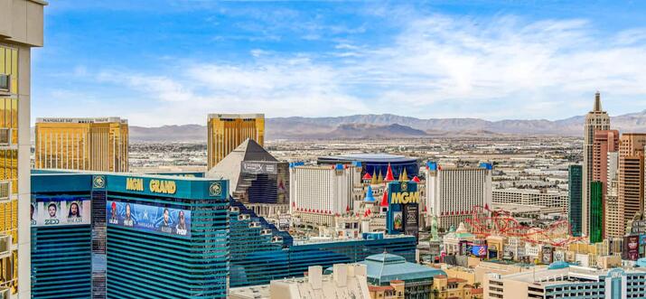 airbnb las vegas strip with pool