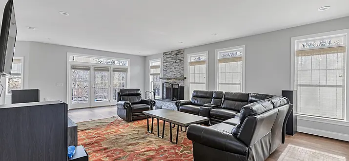 10 Best Airbnbs With Pool In Massachusetts, USA