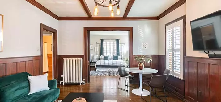 Top 10 Airbnbs Near St. Louis Zoo, Missouri