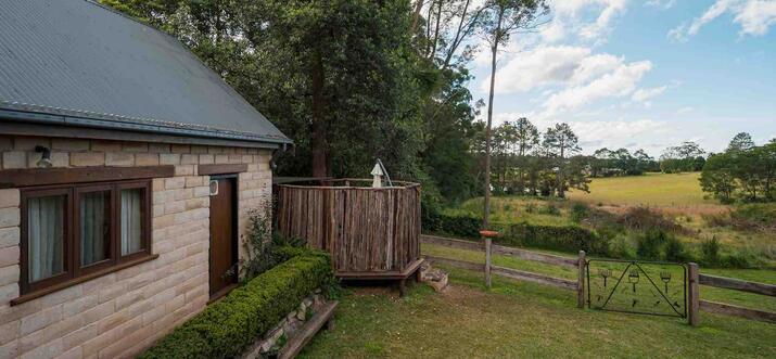 pet friendly airbnb blue mountains