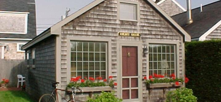 cottages in nantucket