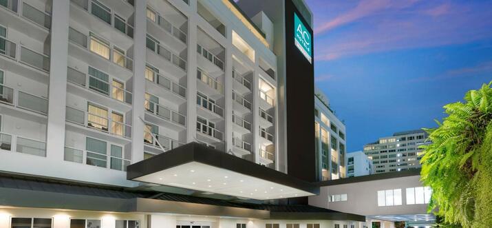 hotels in san juan puerto rico with balconies