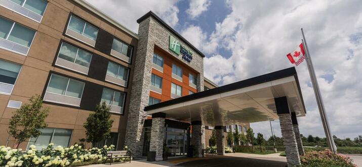 hotels in welland