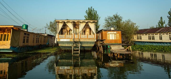 airbnb in srinagar