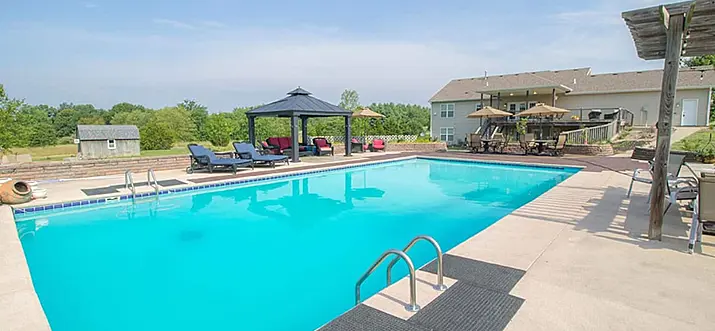 Top 10 Airbnbs With Pool In Missouri, USA