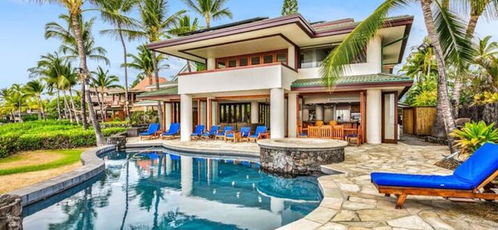kona vacation rentals with pool