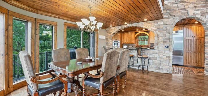 12 Best Vacation Rentals With Private Pool Near Lake of the Ozarks