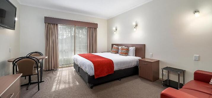hotels in wagga
