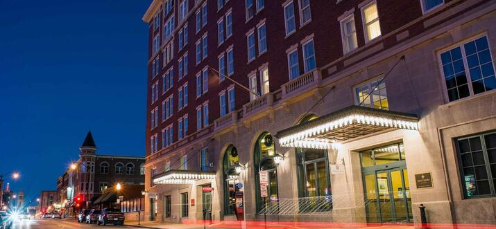historic hotels in iowa