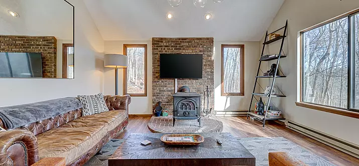 10 Best Lakefront Cabins In Pennsylvania, USA