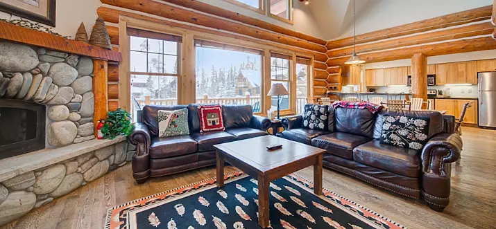 12 Handpicked Luxury Cabin Rentals In Montana, USA