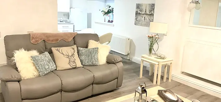 Top 10 Airbnb Vacation Rentals In Lanark, UK