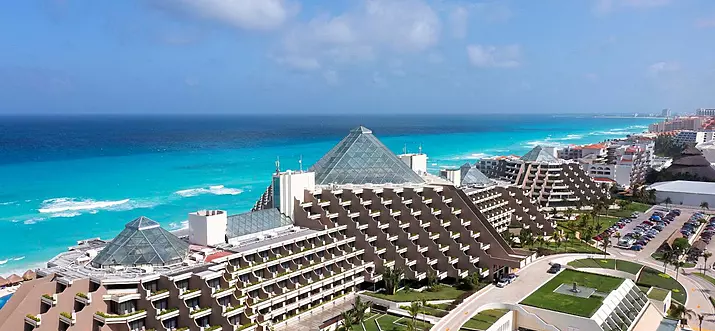 Top 10 All-Inclusive Honeymoon Resorts In Cancún, Mexico