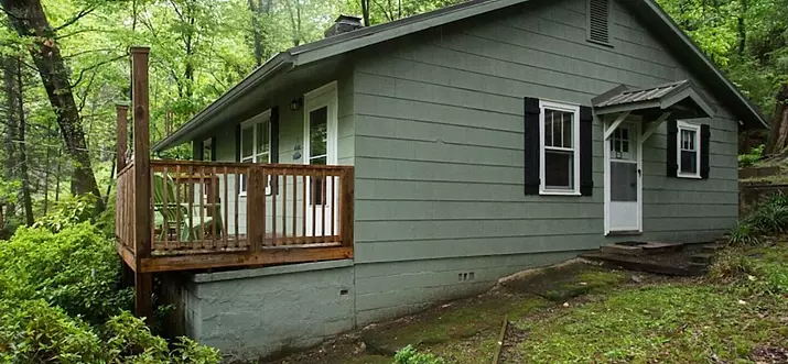 Top 9 Pet-Friendly Cabins In And Near Chimney Rock, North Carolina