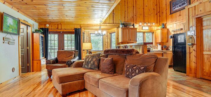12 Best Cabins With Hot Tub Near Table Rock Lake, USA