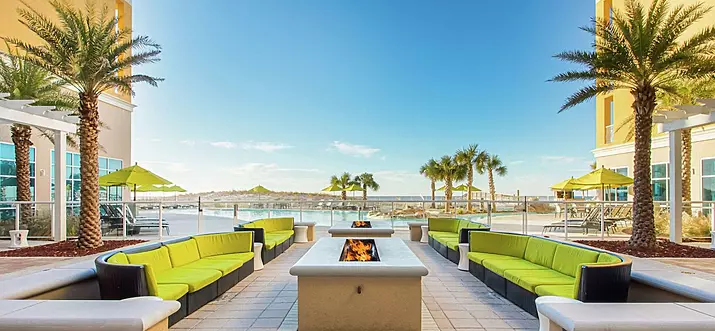10 Best Hotels With Lazy River In Florida, USA