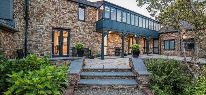 villas in uk