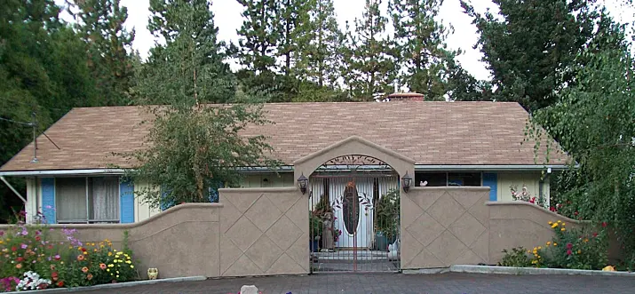 5 Best Airbnb Vacation Rentals In Weed, California