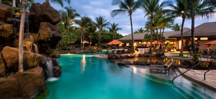 luxury villas in maui