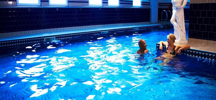 airbnb scarborough with pool