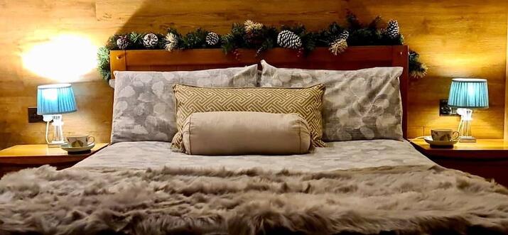 Top 10 Cabins With Hot Tub In Shropshire, UK