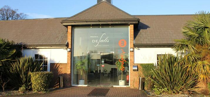 Top 7 Hotels With Hot Tub In Essex, UK - Updated 2024