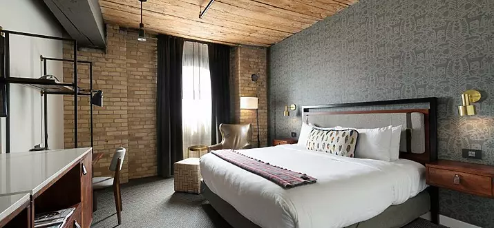 Top 2 Hotels With Rooftop Pool In Minneapolis, Minnesota