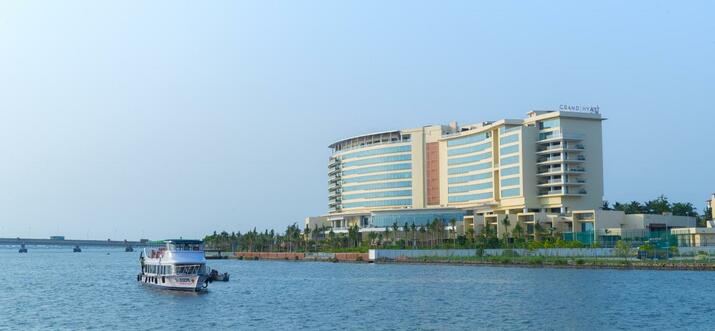 hotels in kerala with private pool