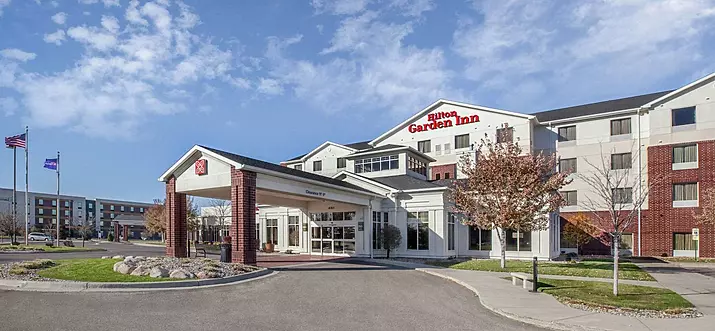 10 Handpicked Hotels With Hot Tub In Fargo, North Dakota