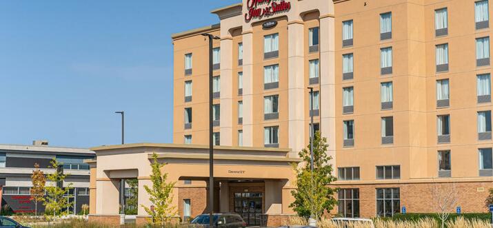 brantford hotels with jacuzzi