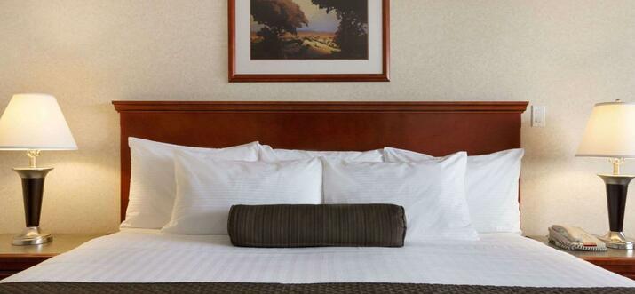 langley hotels with jacuzzi suites