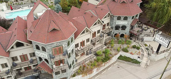 6 Best Hotels With Kitchenette In Vernon, Canada