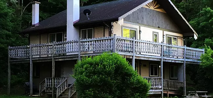 10 Best Resorts With Pool In Catskill Mountains, New York