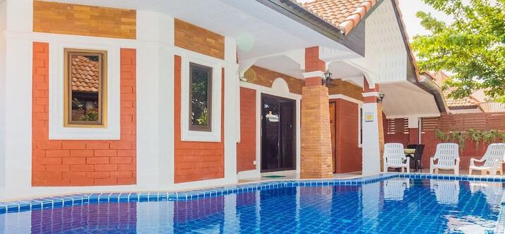 pattaya villas with private pool